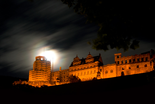 Langzeitbelichtung: Heidelberger Schloss bei Vollmond